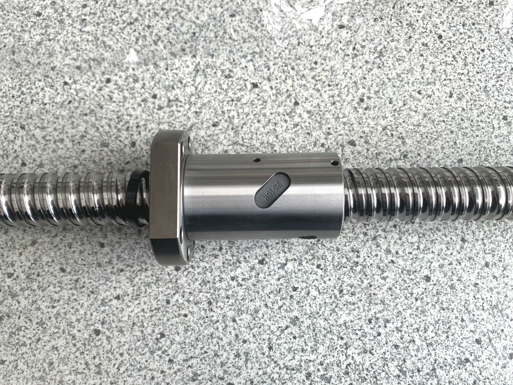 BALL SCREW, μήκους - &gt; 700 mm